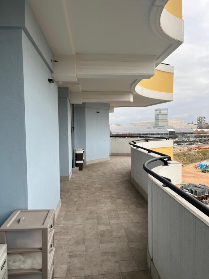 Monolocale Bicocca Lägenhet Milano Exteriör bild